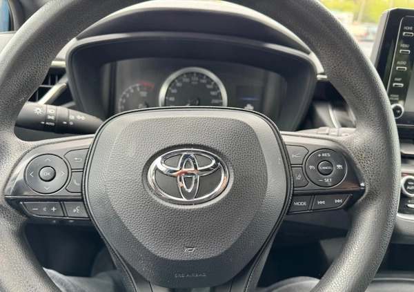 Toyota Corolla cena 56900 przebieg: 188000, rok produkcji 2021 z Gniezno małe 67